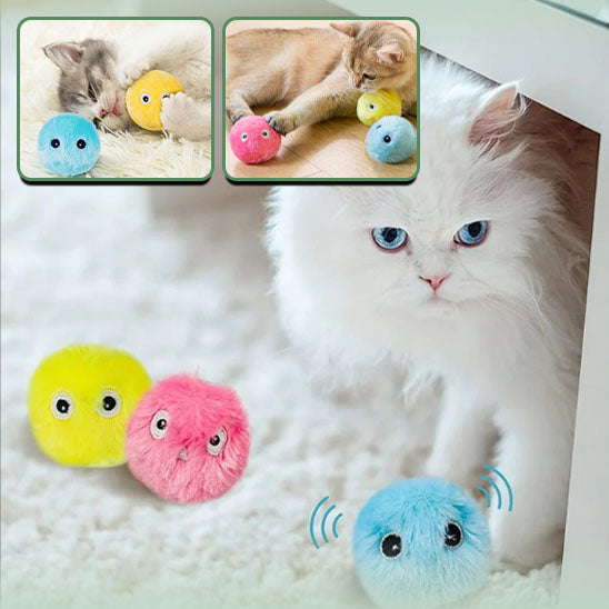 Chats jouant avec le jouet pour chat balle sonore SoundingBall™ aux couleurs vives et à la texture douce